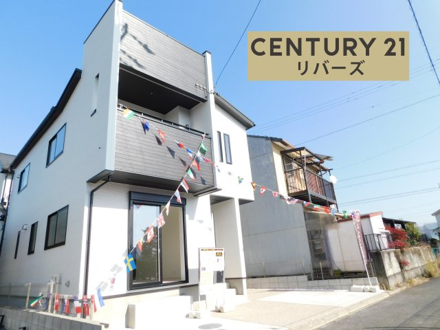 北名古屋市熊之庄城ノ屋敷の新築一戸建の外観|◇限定１棟◇　　いつでも見学出来ます♪♪（お問合せ当日、平日、水曜、夜間でもＯＫ）　長期優良住宅！　制震ダンパー搭載！　南向き！　駐車２台ＯＫ！　上部吹抜のエントランス♪　収納豊富！