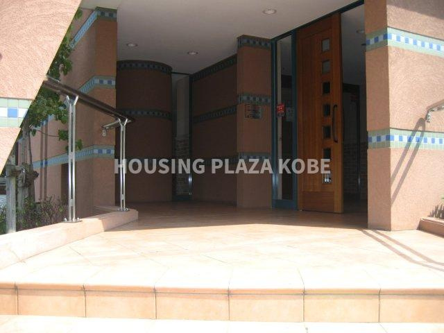 リベール須磨妙法寺のエントランス