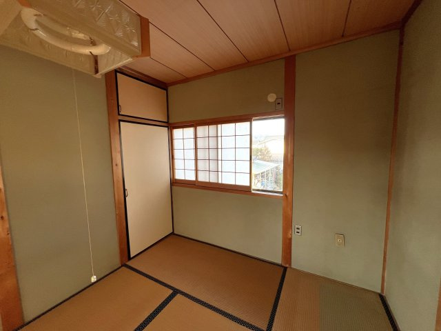 鏡野町古川　中古住宅　6DKの和室|２F