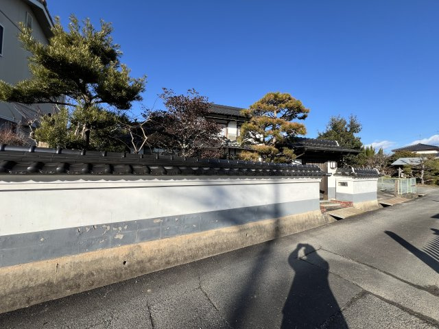 鏡野町古川　中古住宅　6DKの外観