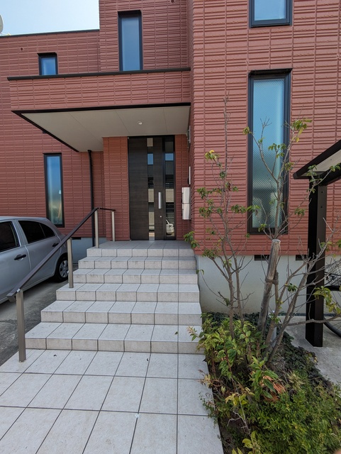 カスターニアのエントランス|★地震火事に強い旭化成ヘーベルメゾン★