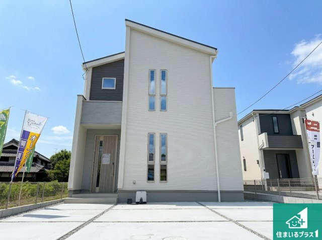 ♦富田林市錦織北　第2期　新築一戸建ての外観|安心の10年保証！外観を美しく保ち、雨水で汚れを落とします！気になることがありましたら、お気軽にお問い合わせください！