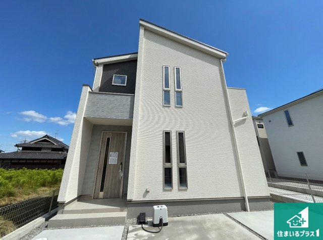 ◆富田林市錦織北　第2期　新築一戸建ての外観|お客様に長く安心して住んでいだだける事にこだわった家づくり！住んでからのアフターサービスにもしっかりと取り組んでいます！