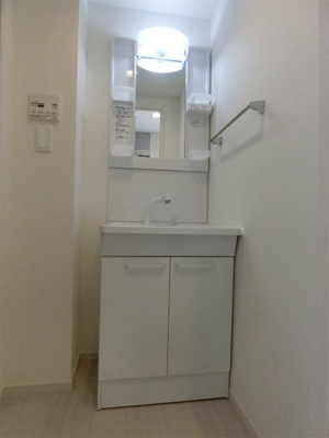 【洗面所】 | リブリ・所沢上安松 | スペースが確保できる洗面所です