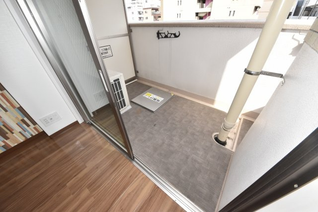 ウエンズ東心斎橋のバルコニー