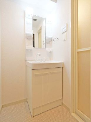 GENOVIA錦糸町skygardenの独立洗面台