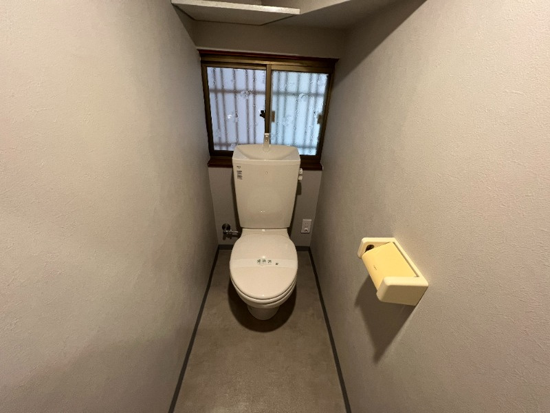 大和高田市甘田町の一戸建てのトイレ