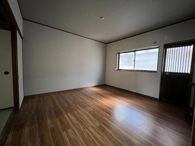 大和高田市甘田町の一戸建ての居間・リビング