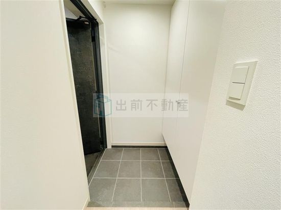 SYFORME　NEXT　IKEBUKURO　WESTの玄関