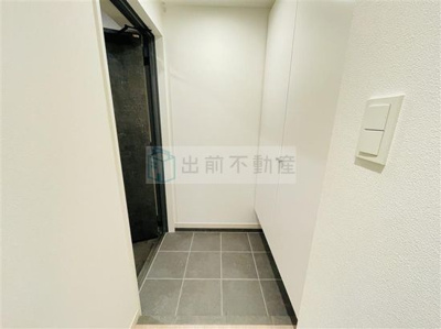 【玄関】 | SYFORME　NEXT　IKEBUKURO　WEST