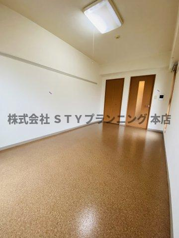 仲介手数料0円！ウィング金山の居間・リビング