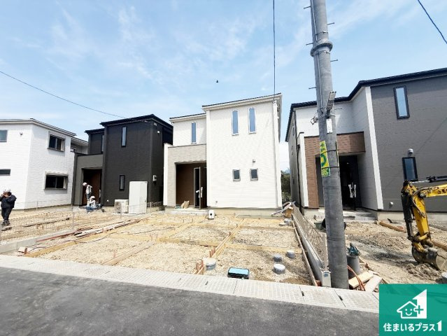 富田林市錦織北　第2期　新築一戸建ての外観|現在建築中！落ち着いた街並みで新生活を始めることが出来そう！周辺の物件も併せてご紹介させて頂きます！