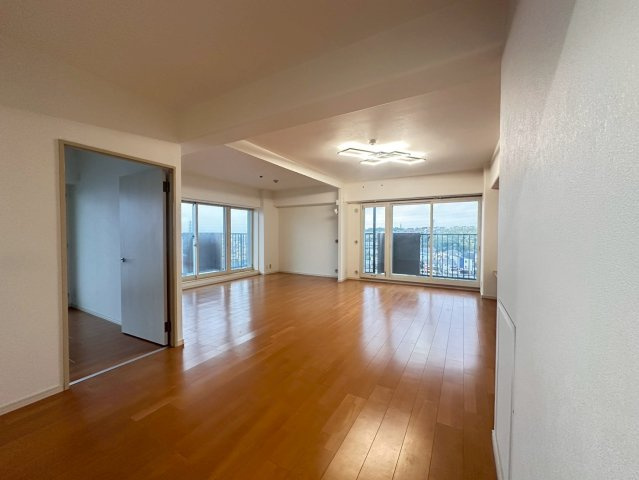 カルチェ茨木の居間・リビング