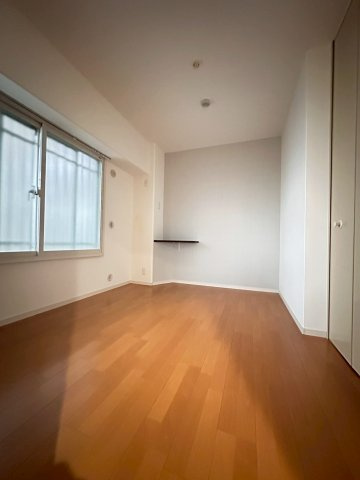 カルチェ茨木の洋室