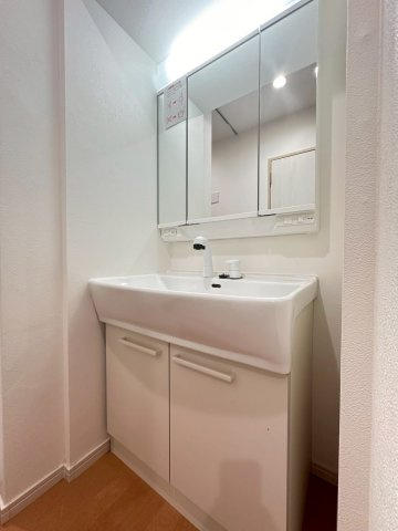 カルチェ茨木の独立洗面台