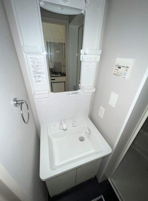 フォルトゥナートの独立洗面台