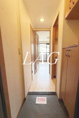 【玄関】 | ヴィレッジヒル宮西 | 玄関です。