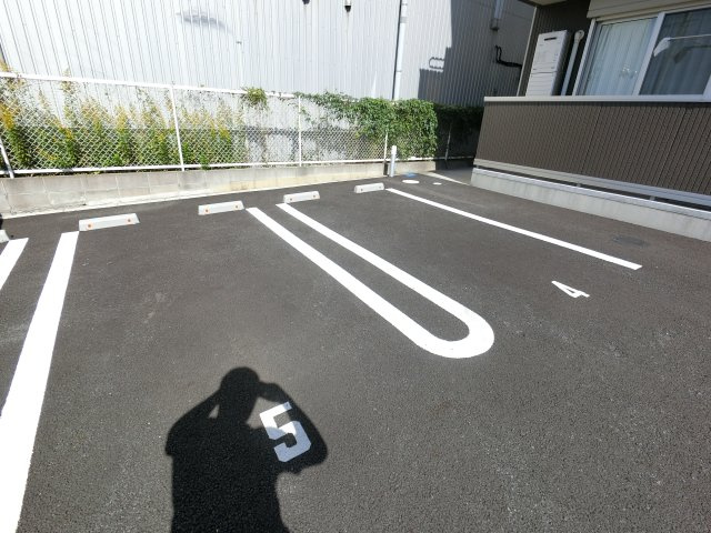 【駐車場】