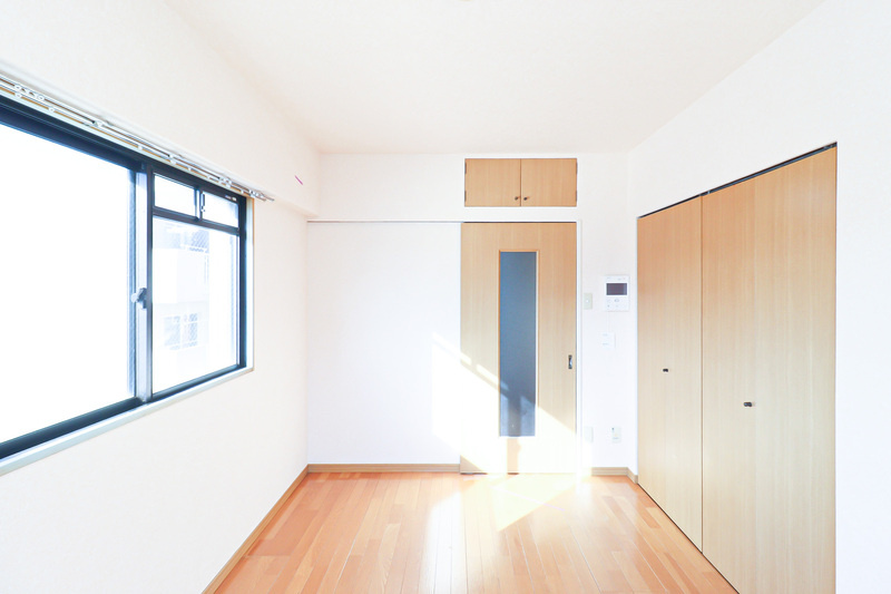 ダイナコートグランドエスタディオ　2階の居間・リビング