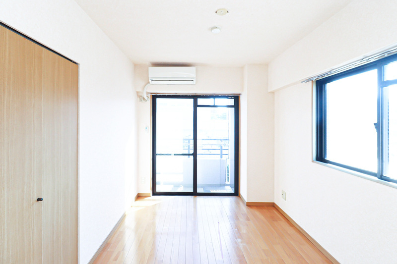 ダイナコートグランドエスタディオ　2階の居間・リビング