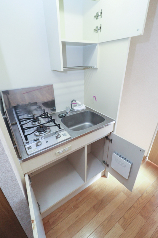 ダイナコートグランドエスタディオ　2階のキッチン