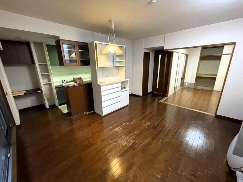 府中市浅間町３丁目の中古マンションの居間・リビング