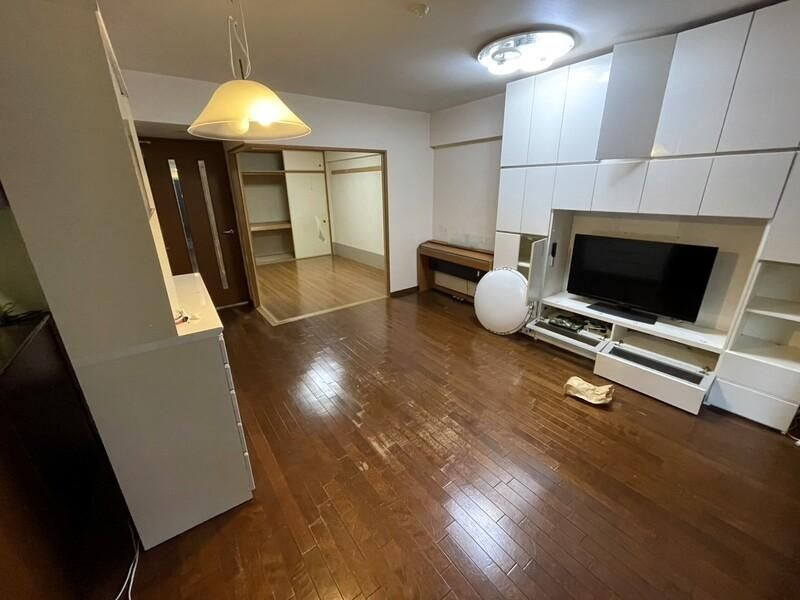 府中市浅間町３丁目の中古マンションの居間・リビング