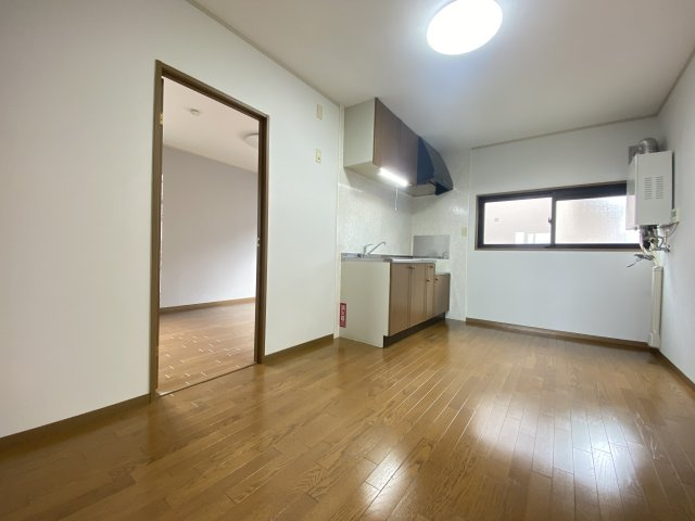 レーヴ泉Ⅲのキッチン|DK7.5帖