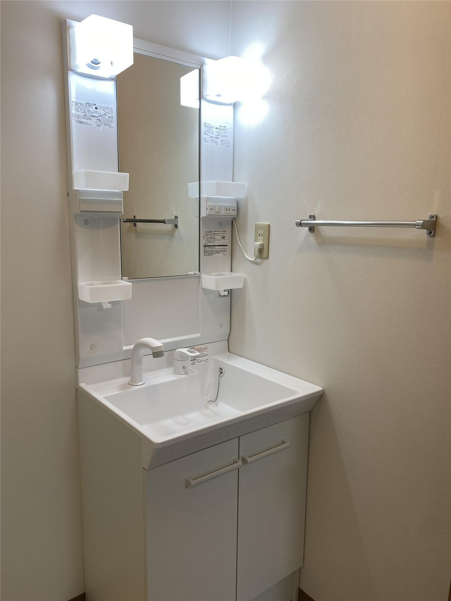 レーヴ泉Ⅲの洗面所|洗髪洗面化粧台