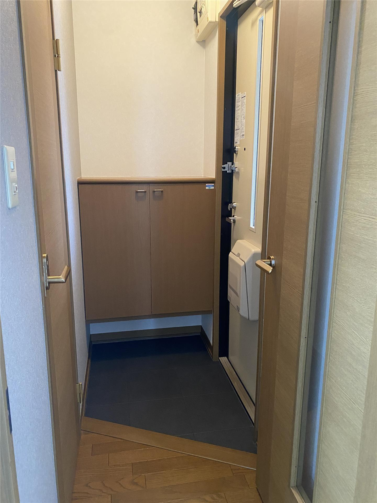 レーヴ泉Ⅲの玄関|玄関