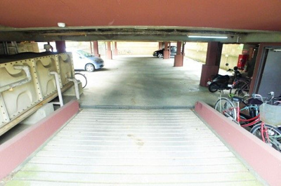 【駐車場】 | パレ・ソーカル | カースペースがあります