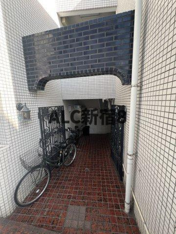 クリスタル笹塚パート1のエントランス