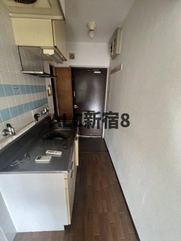 クリスタル笹塚パート1のキッチン