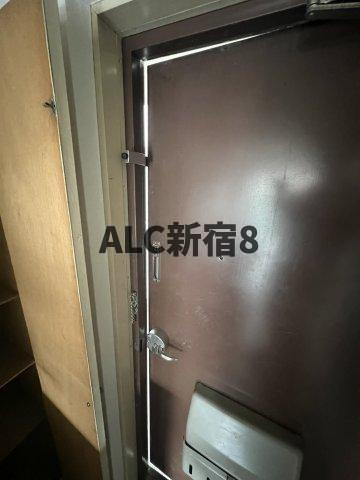 クリスタル笹塚パート1の玄関