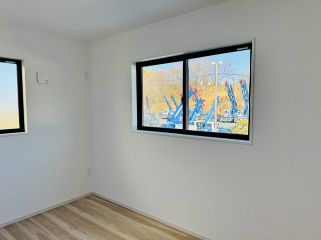 八王子市　兵衛　新築一戸建て　１期の子供部屋|～2階5.2帖の洋室　2面採光で明るく風通しの良いお部屋です～