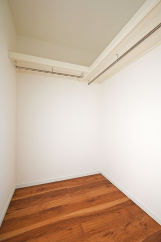 尼崎市大庄北5丁目新築戸建の収納|3階主寝室-7.1帖-WIC