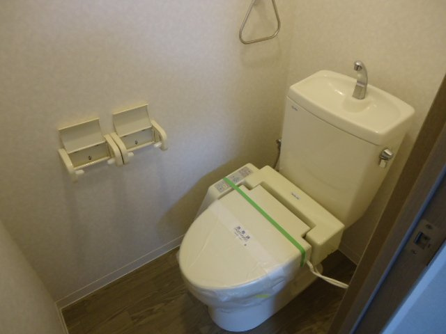 Ｍ’Ｓ　ＳＱＵＡＲＥのトイレ|シャワー付トイレ