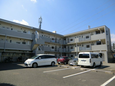 【駐車場】 | アーバン貫井 | 駐車場があるので、車を買う予定の方も安心です