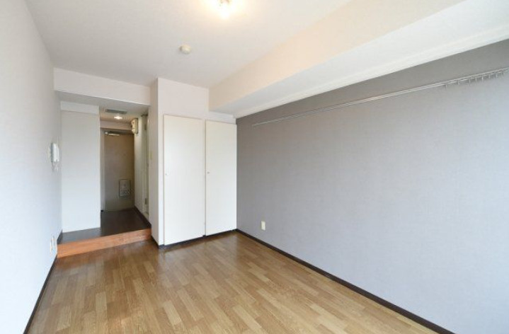 スカイコート世田谷第4　駅近　分譲　IHコンロの居間・リビング