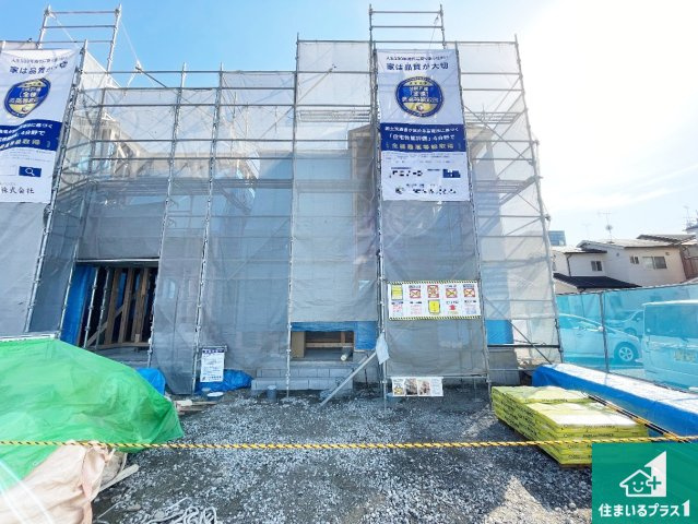 奈良市南京終町　新築一戸建ての外観|ご案内の際は現地集合はもちろん、ご自宅の送迎や最寄りの駅迄のお迎え等お気軽にご相談ください。