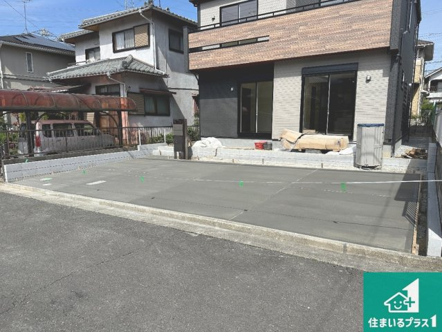 生駒市ひかりが丘　新築一戸建て　の駐車場|駐車スペース！散水栓があるので、こまめに愛車を洗えます！