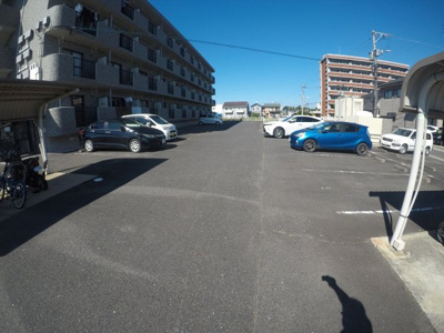 【駐車場】 | ウエストコート中津