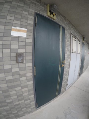 【エントランス】 | ウエストコート中津