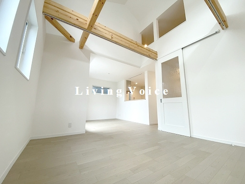 【居間・リビング】 | 茅ヶ崎市香川5丁目　新築一戸建て　全11棟 | 茅ヶ崎市香川5丁目　新築一戸建て　全11棟
