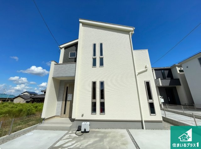 富田林市錦織北　第2期　新築一戸建ての外観|お客様に長く安心して住んでいだだける事にこだわった家づくり！住んでからのアフターサービスにもしっかりと取り組んでいます！
