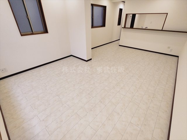 【居間・リビング】の画像