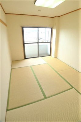 【和室】 | グリーンプラザ所沢 | 畳の上でゆっくりとくつろげる和室です