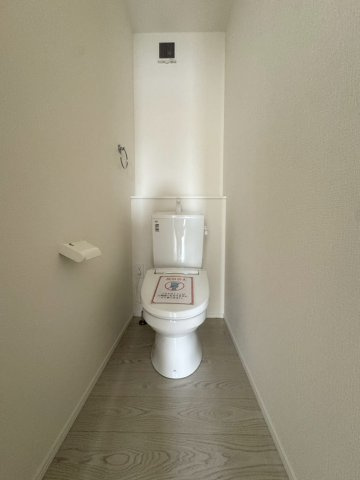 ーBloomーブルームー小倉南区津田新町1丁目4期　【小倉南区　新築戸建て】のトイレ|2階にもトイレ完備で忙しい朝も混雑しにくい♪　【小倉南区　新築戸建て】