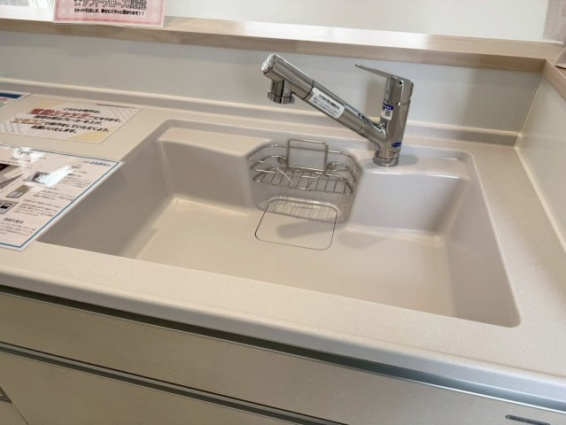 ーBloomーブルームー小倉南区津田新町1丁目4期　【小倉南区　新築戸建て】のキッチン|浄水器一体型の水栓♪お水を買う手間が省けます　【小倉南区　新築戸建て】