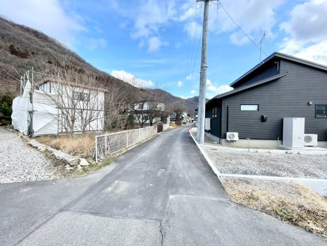 千曲市寂蒔の前面道路含む現地写真